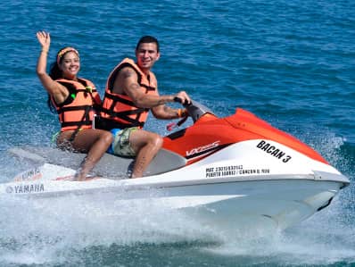 Waverunners Cancun (free transportation)